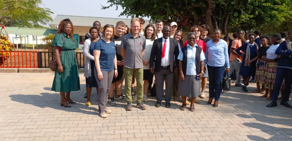 Malundu School Welcomes German Guests